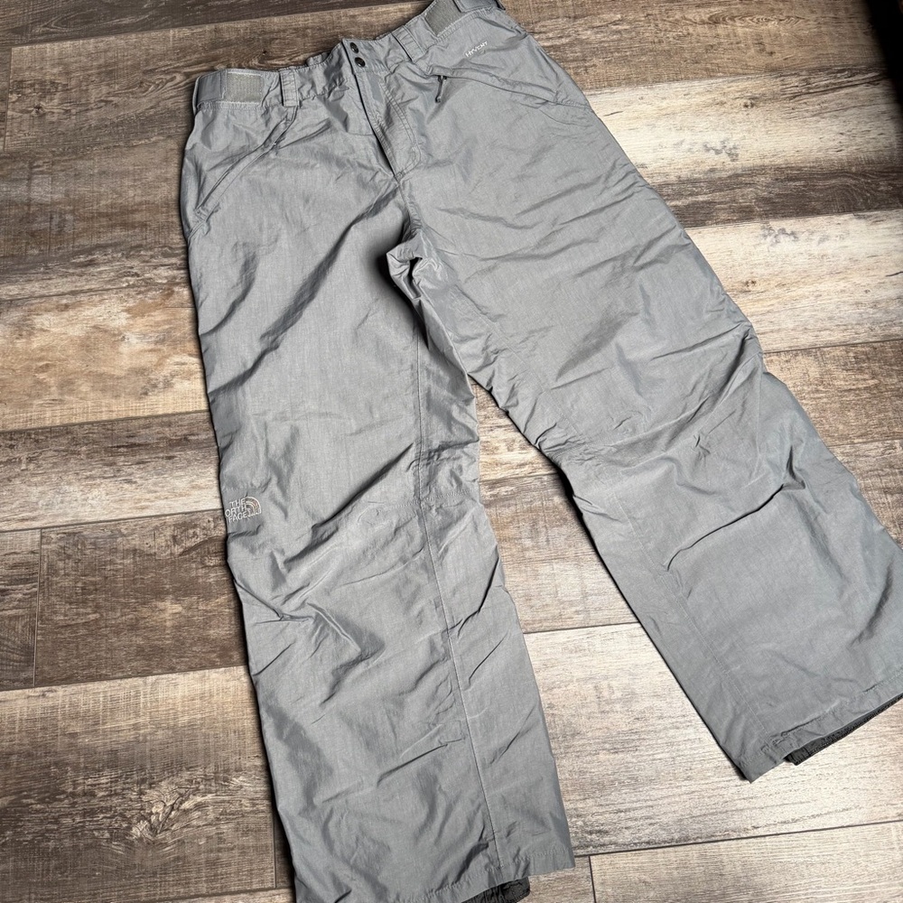 The North Face HyVent Snow Pants size Large #outdoorwear